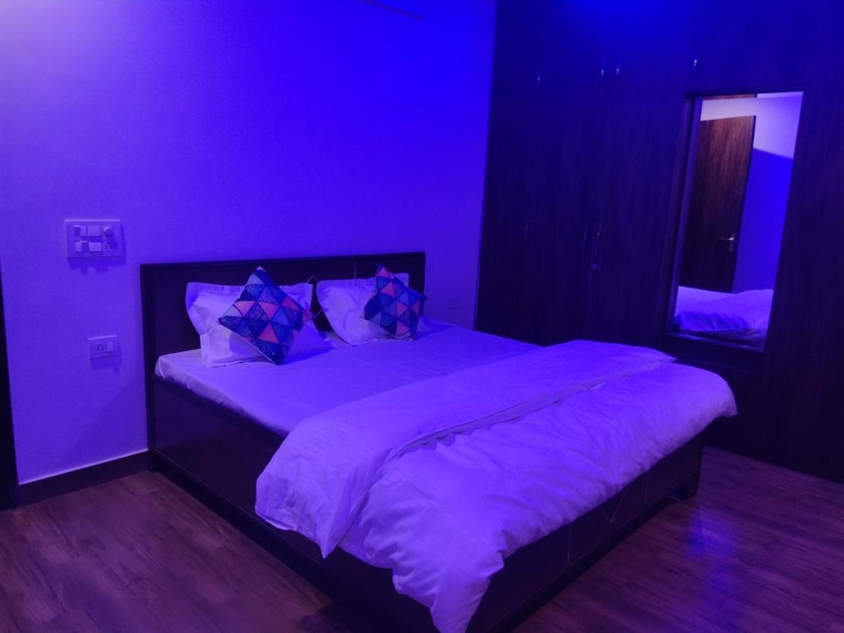 Own Stay New Delhi Exteriör bild