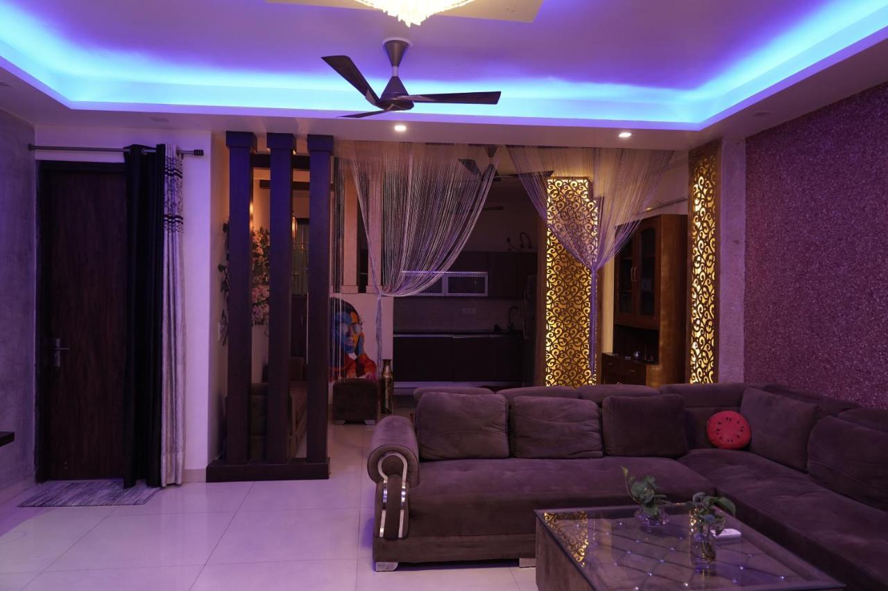 Own Stay New Delhi Exteriör bild