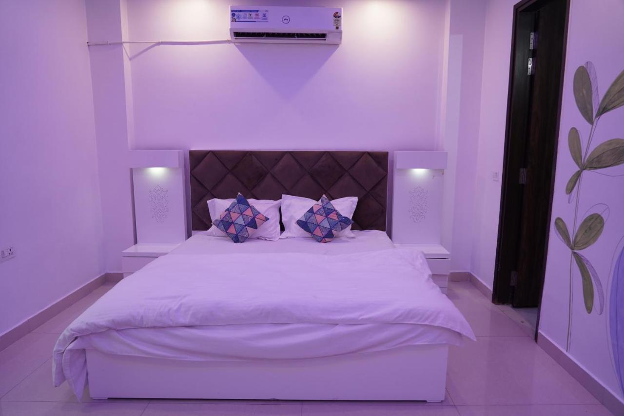 Own Stay New Delhi Exteriör bild