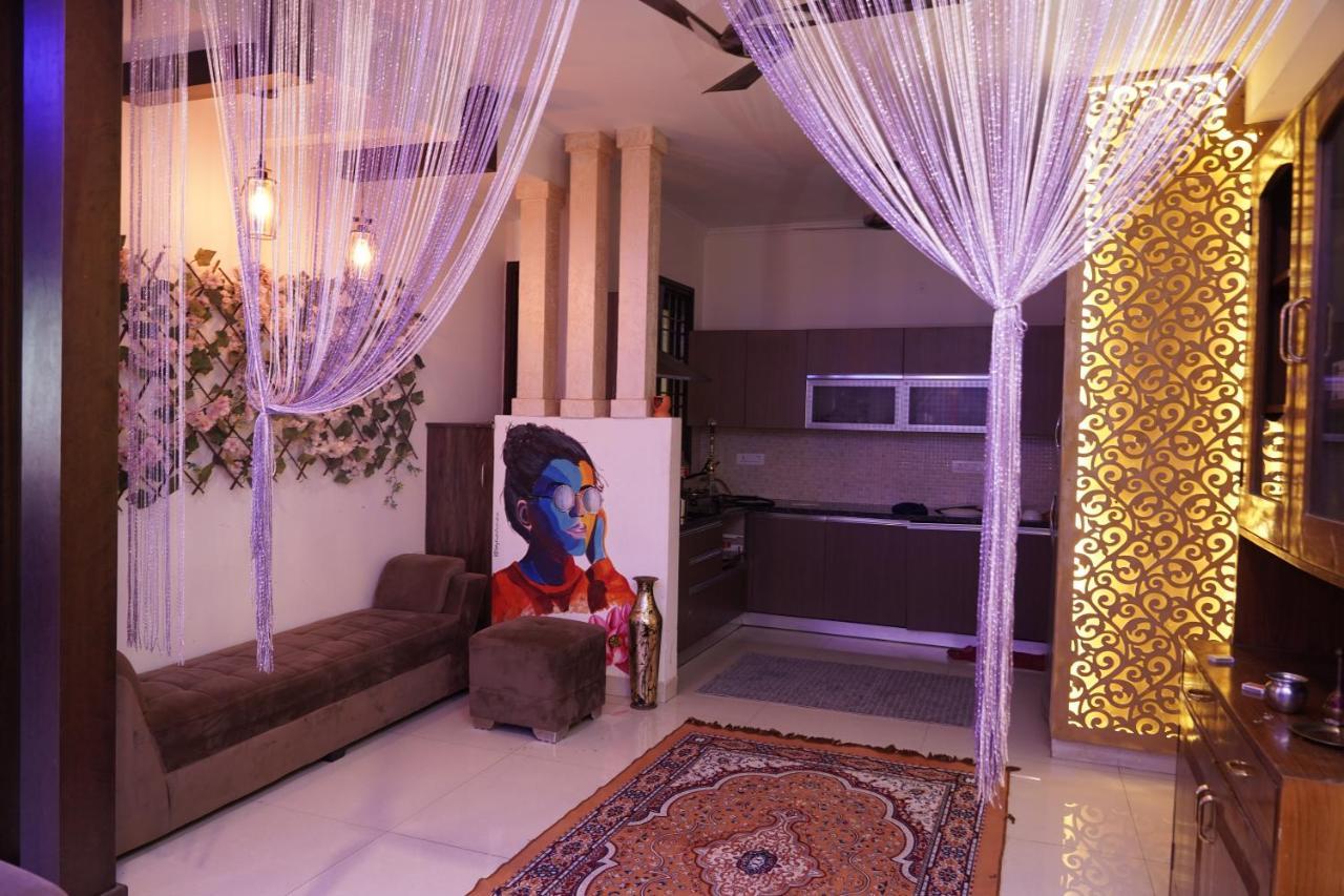 Own Stay New Delhi Exteriör bild