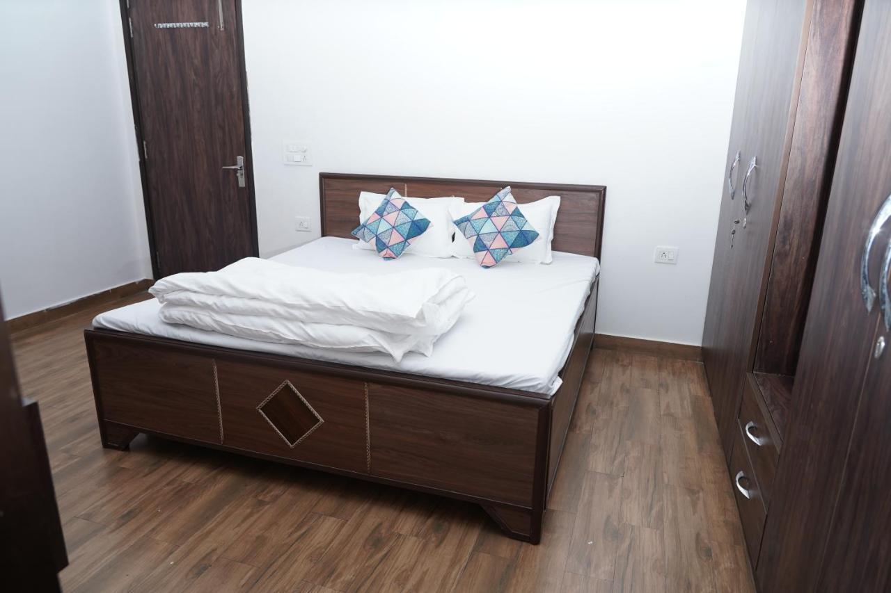 Own Stay New Delhi Exteriör bild