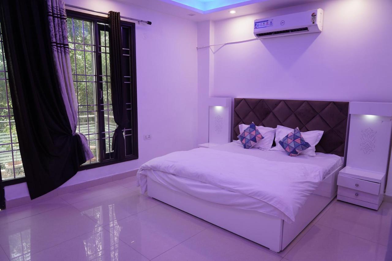 Own Stay New Delhi Exteriör bild