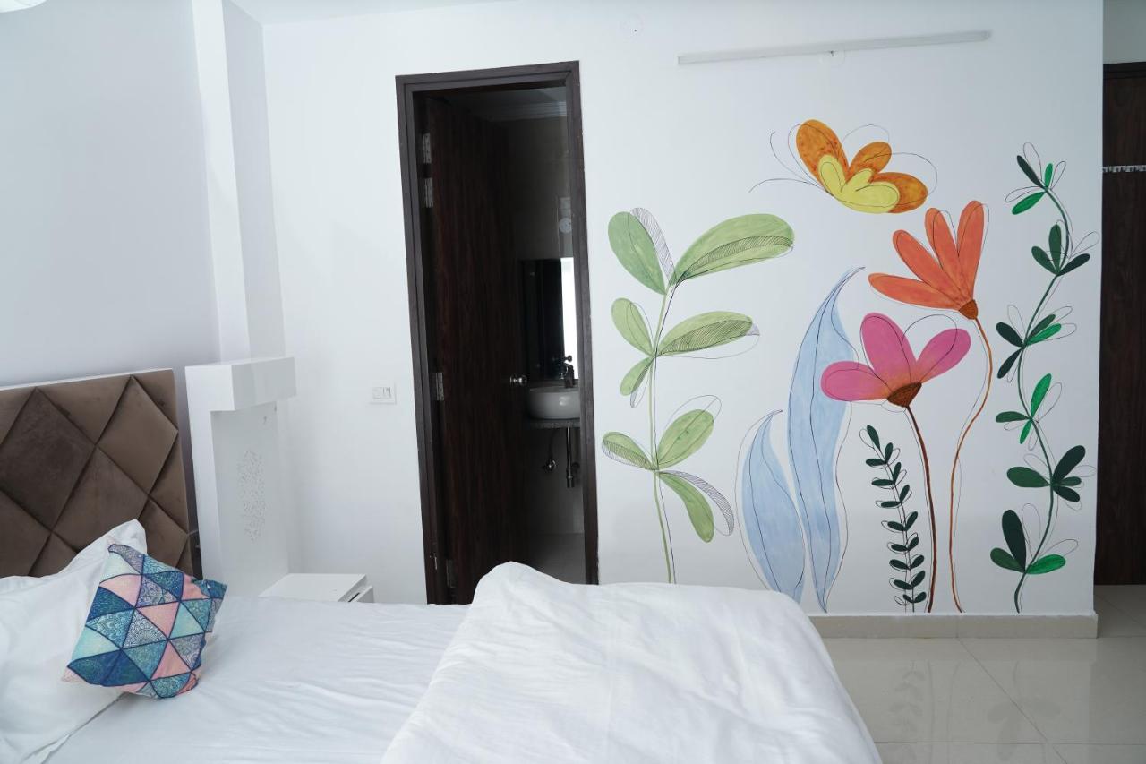 Own Stay New Delhi Exteriör bild