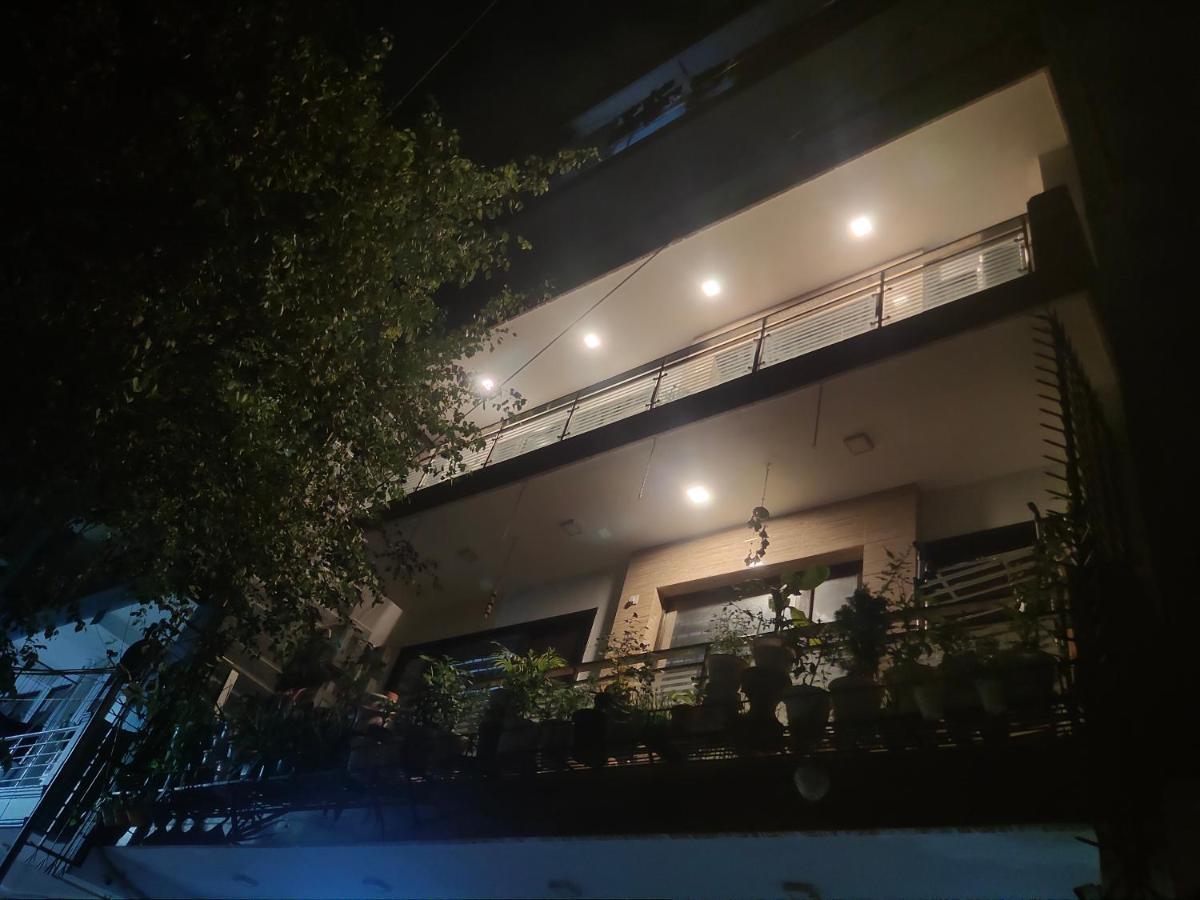 Own Stay New Delhi Exteriör bild