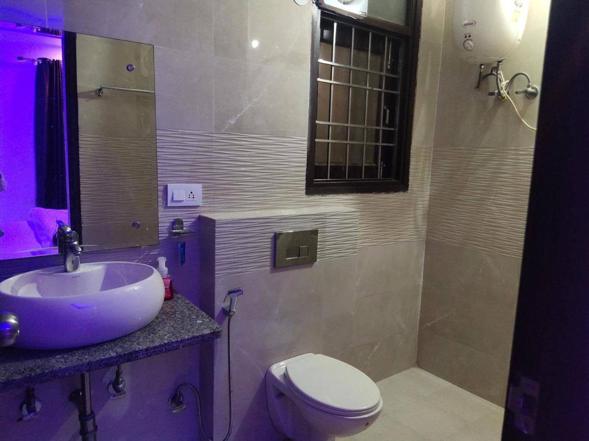 Own Stay New Delhi Exteriör bild
